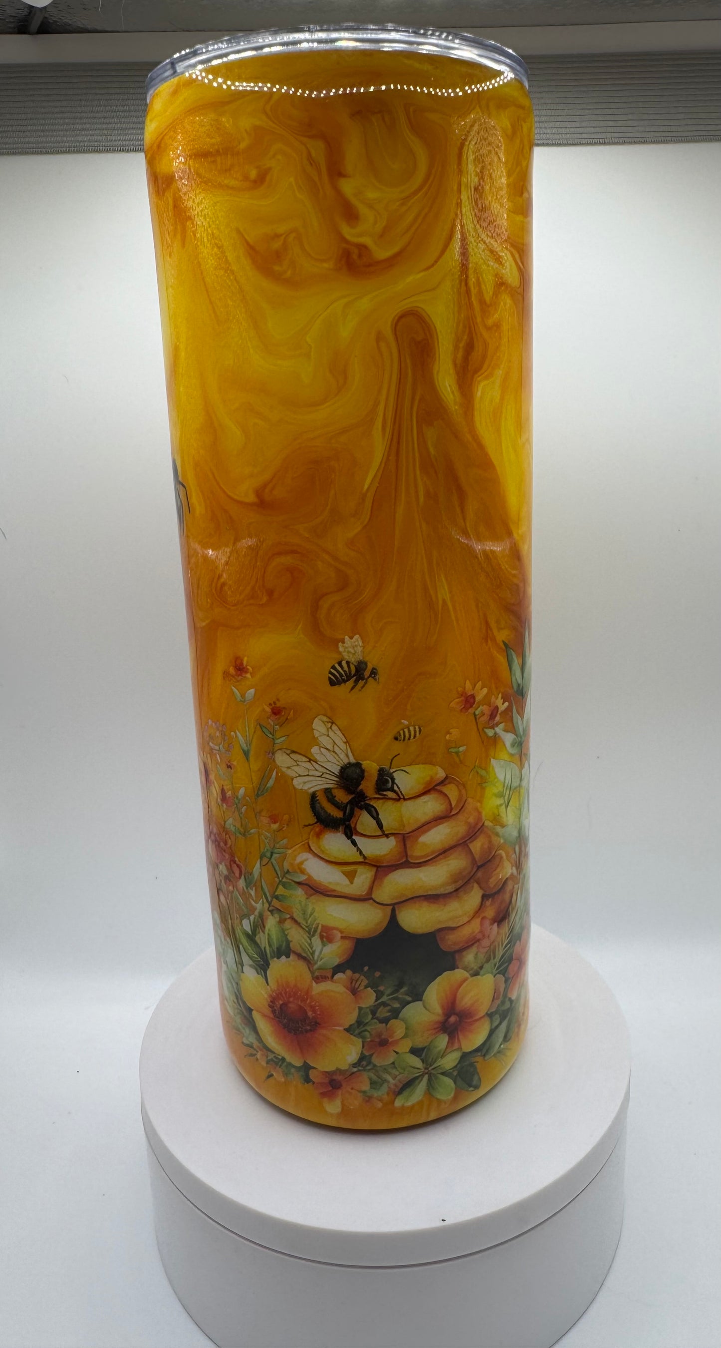 20oz Beehive/flowers