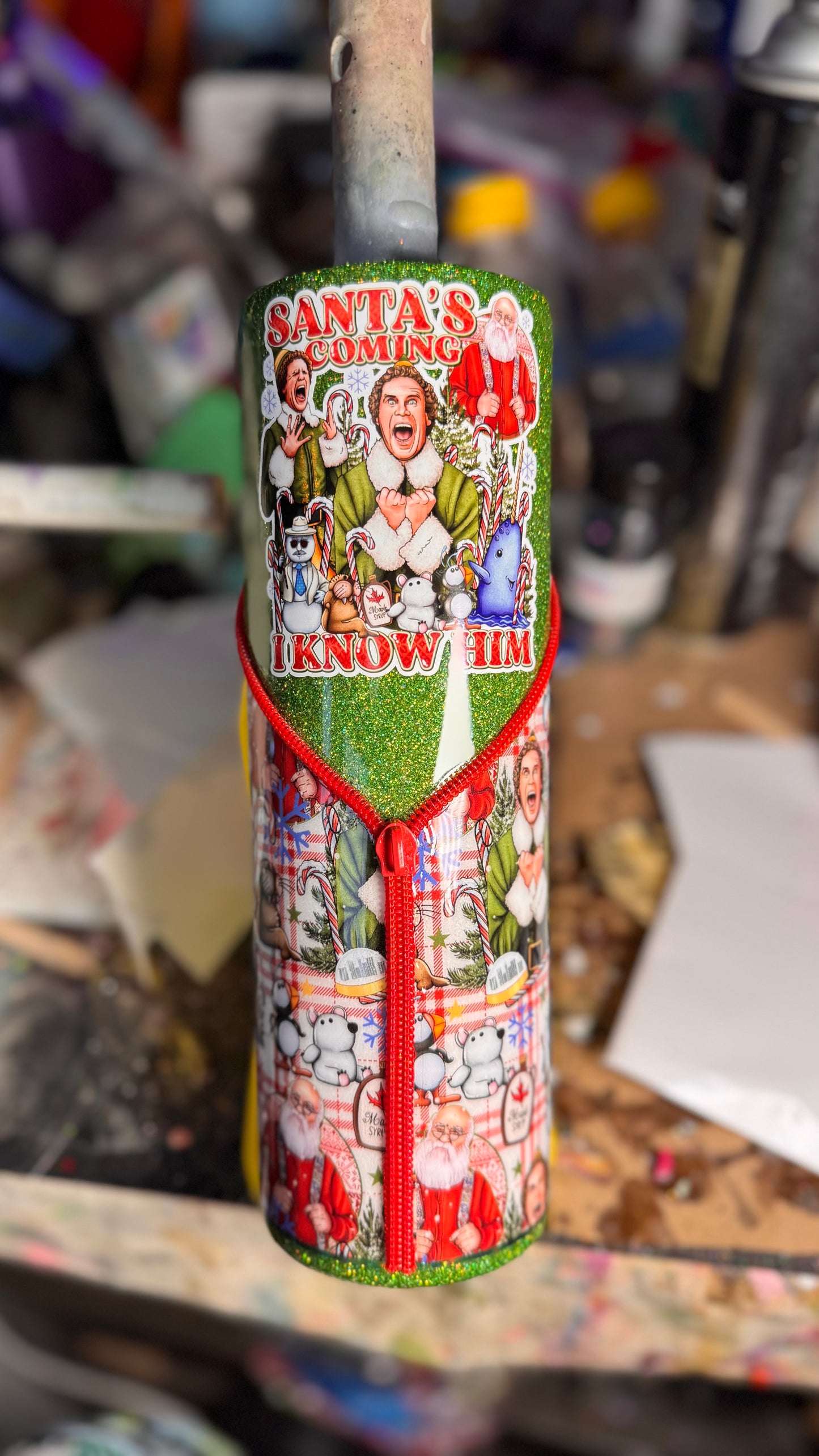 36- 30oz elf zipper cup