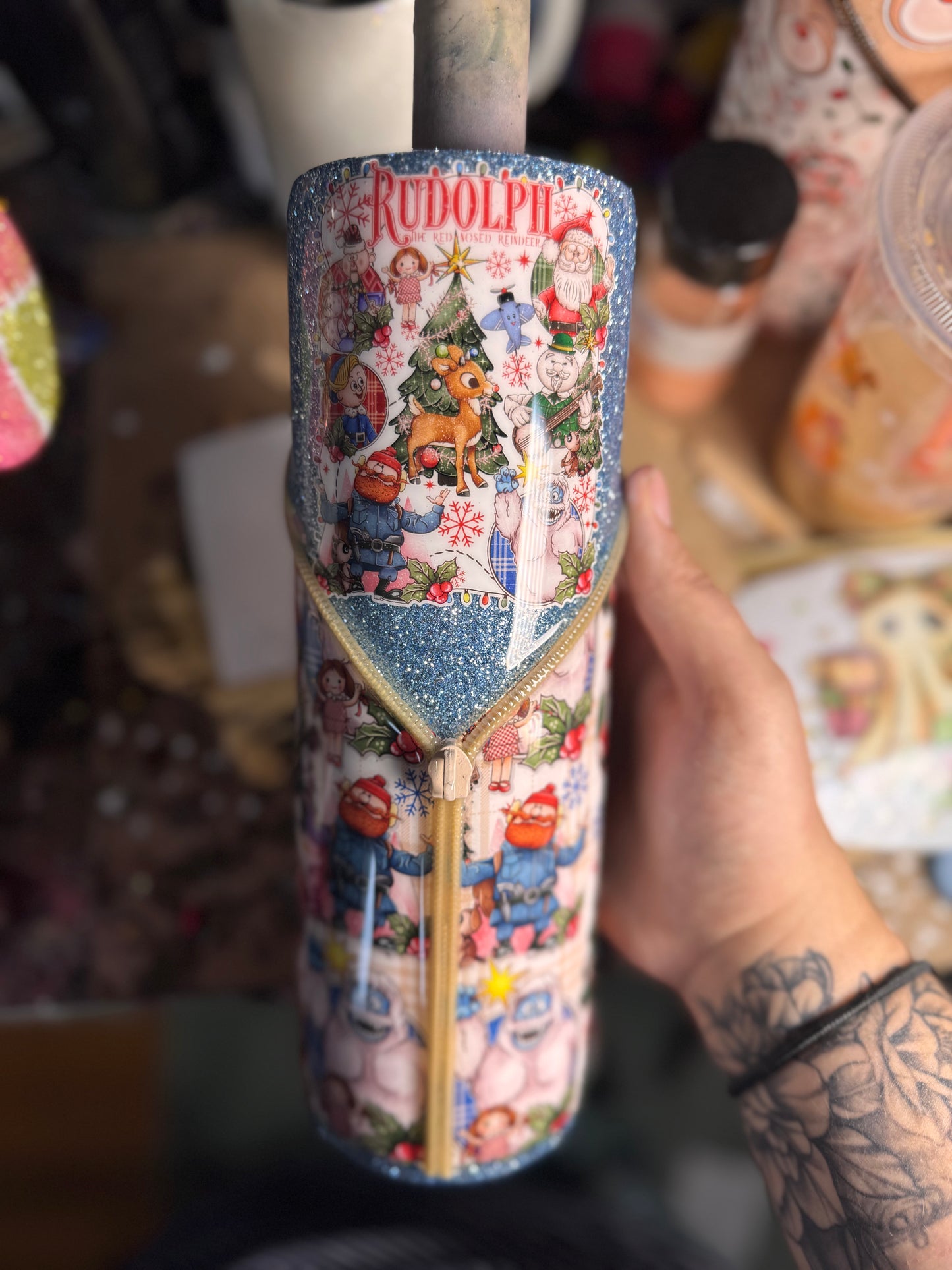 33- 30oz red nose zipper cup