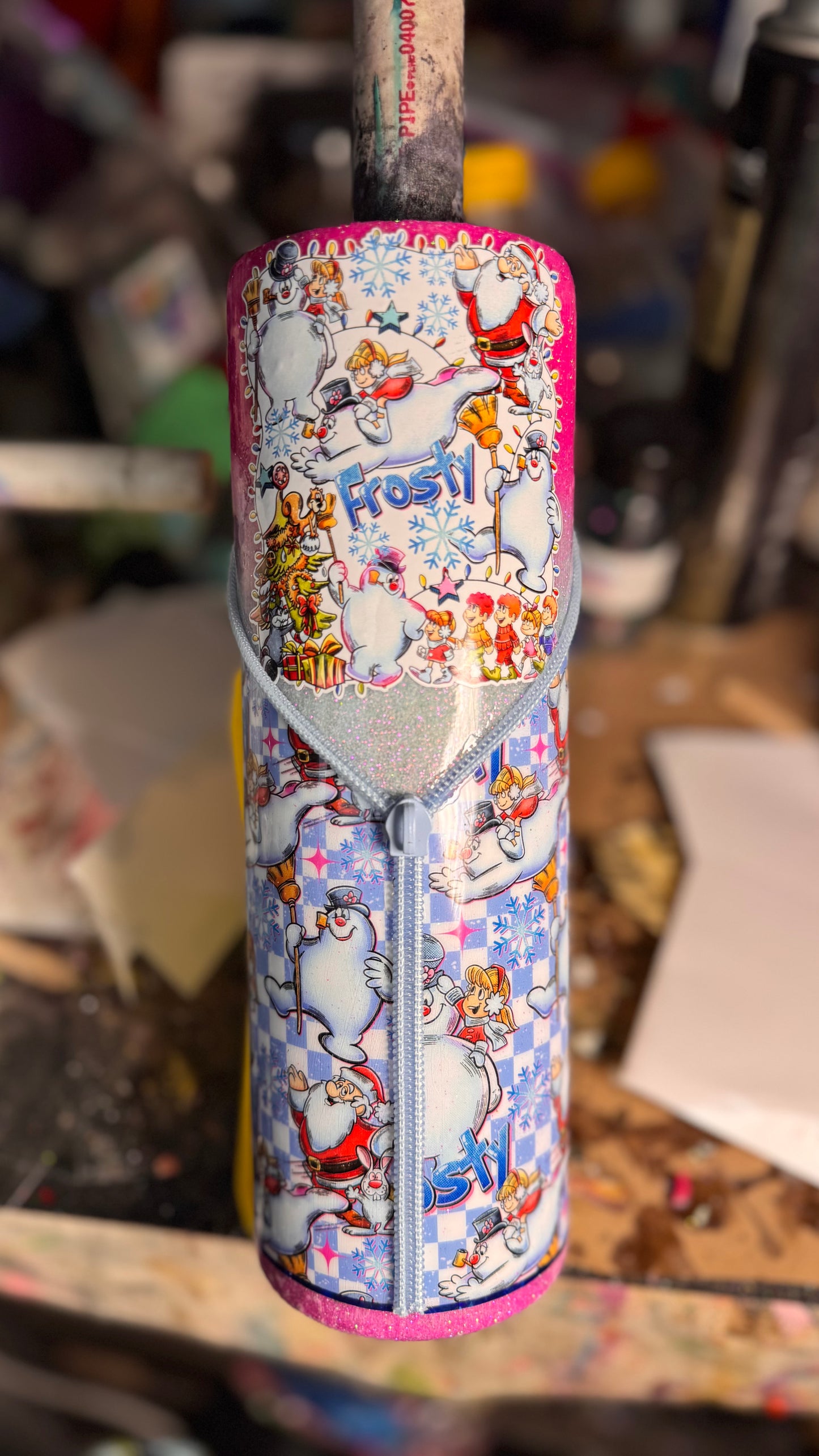 26- 30oz frosty zipper cup