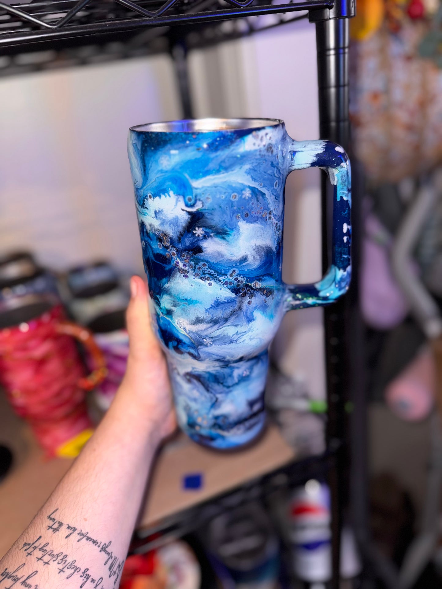 27- 40oz the blues snowflake swirl