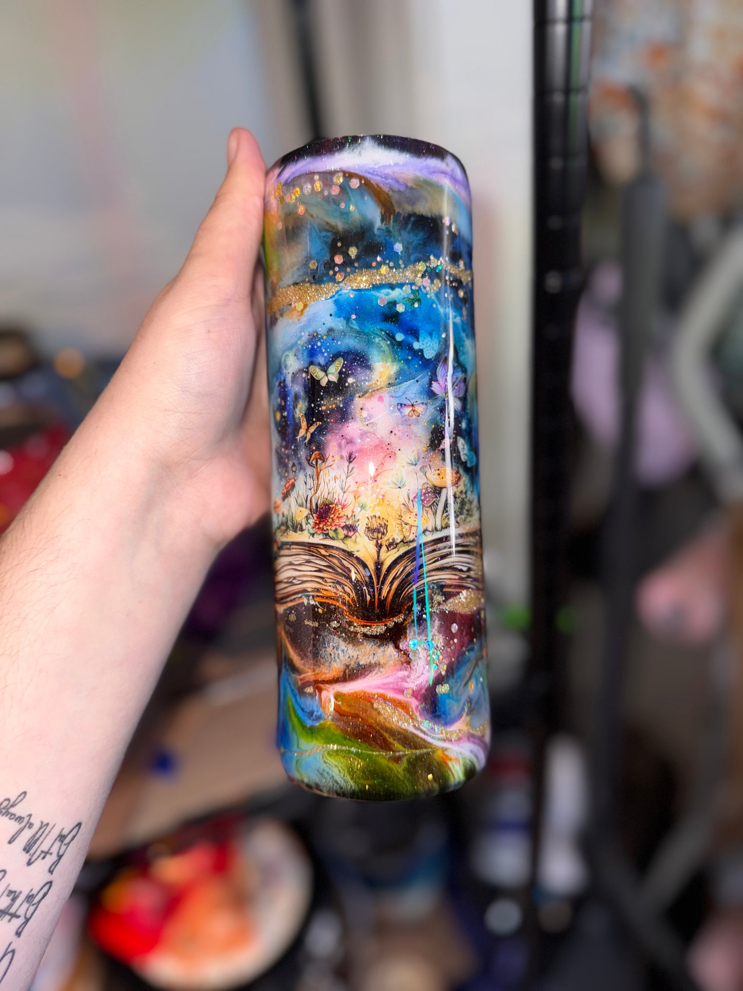 29- 20oz book galaxy swirl